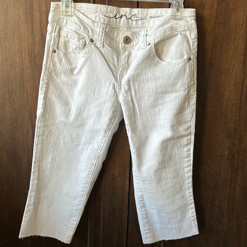 Inc. white denim cut off capri shirts Size 2, 99% cotton, 1% spandex, like new.